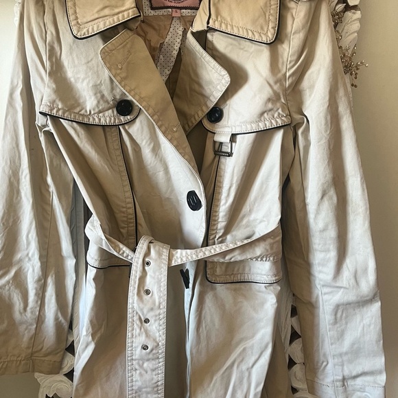 Juicy Couture Jackets & Blazers - Juicy Couture Beige Trench Coat with Black Accents